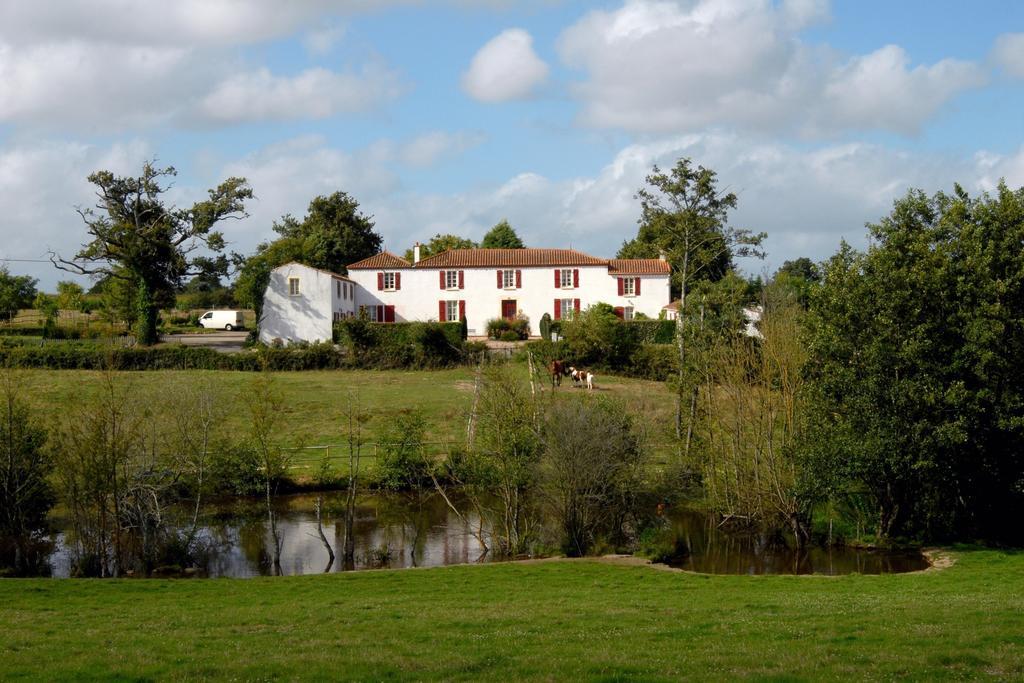 Hotel Le Logis De La Lande La Boissière-des-Landes Exterior foto